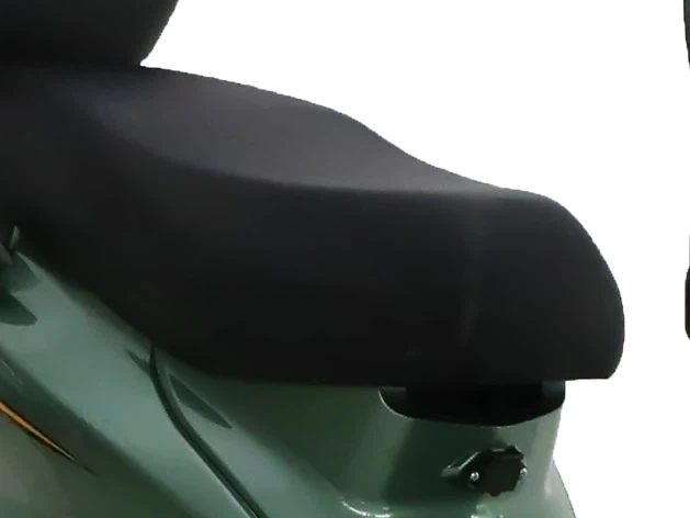 4. Tall high elastic soft chair cushion is the secret of the ultimate comfort, keeping adult passengers away from heat and fatigue.